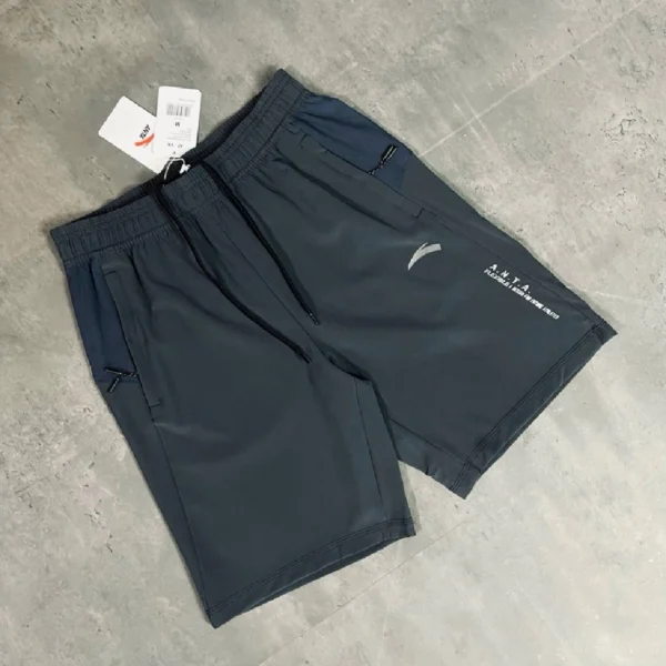 Ultra-Light 4-Way Stretch Water-Resistant Golf Shorts – All-Day Comfort Fit